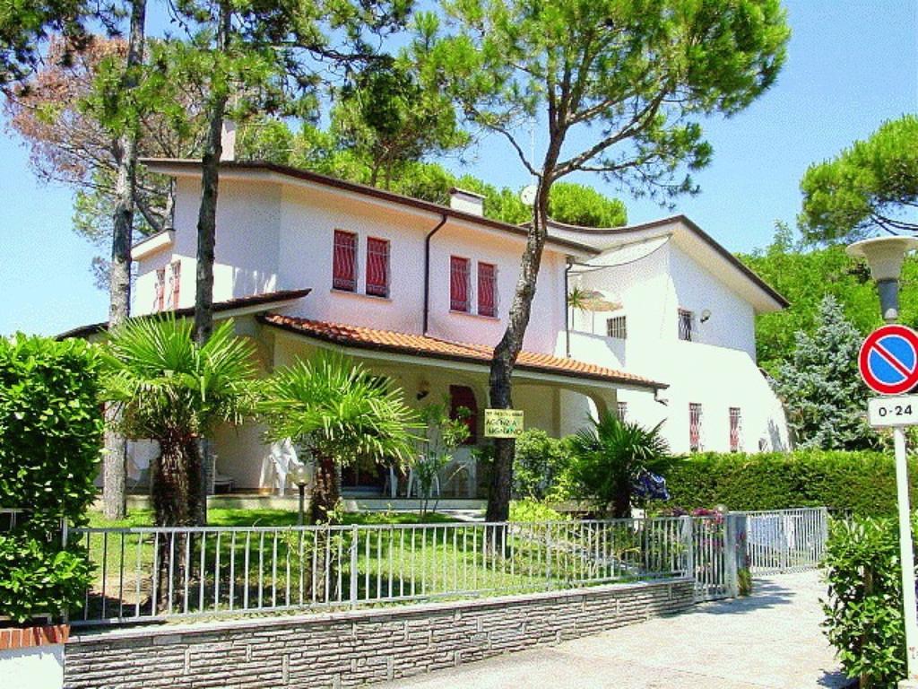 Lignano Riviera With Fireplace & Air Conditioning Линьяно-Саббьядоро Экстерьер фото